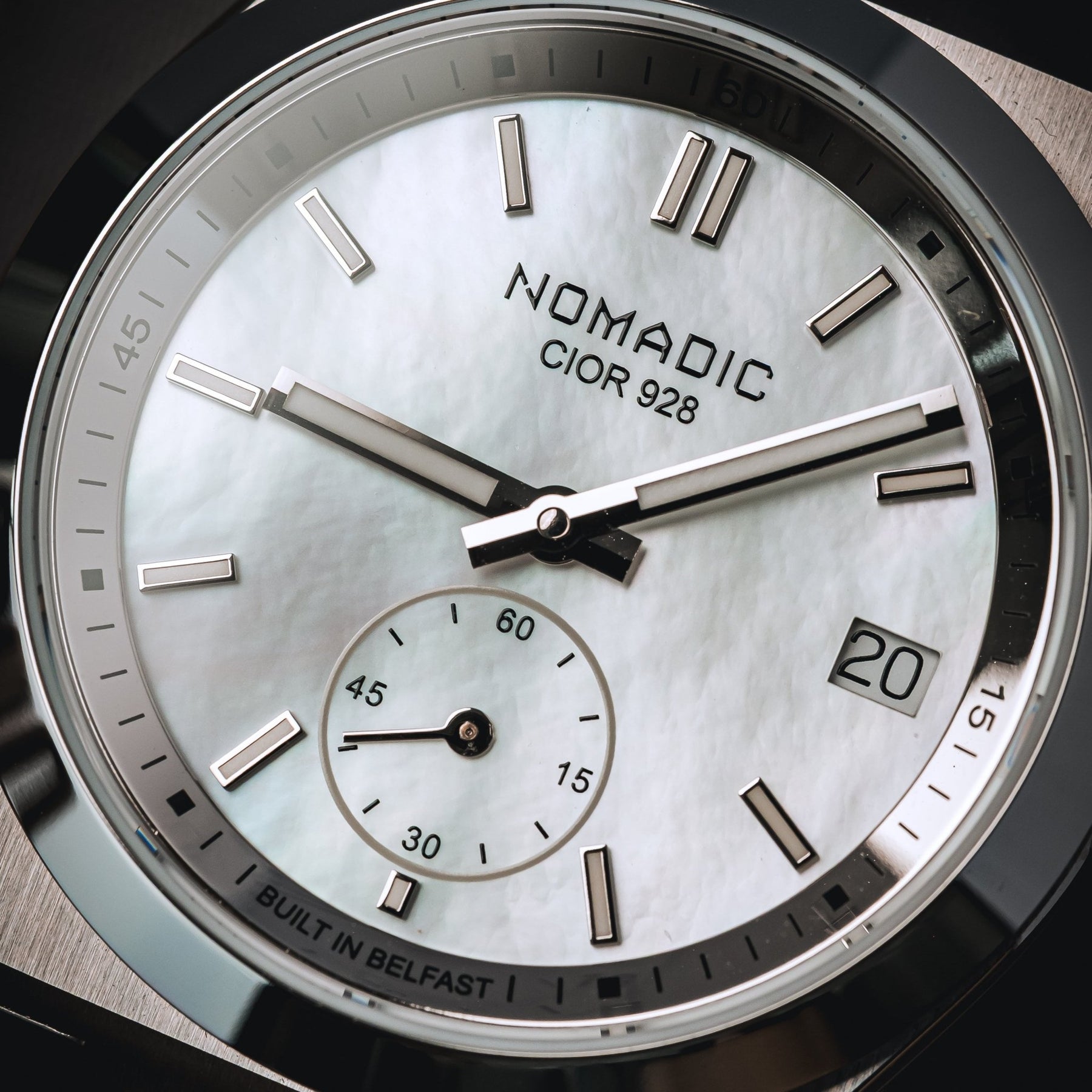 Cíor 928  - Mother of Pearl - Luxury Sports Watch (36mm)
