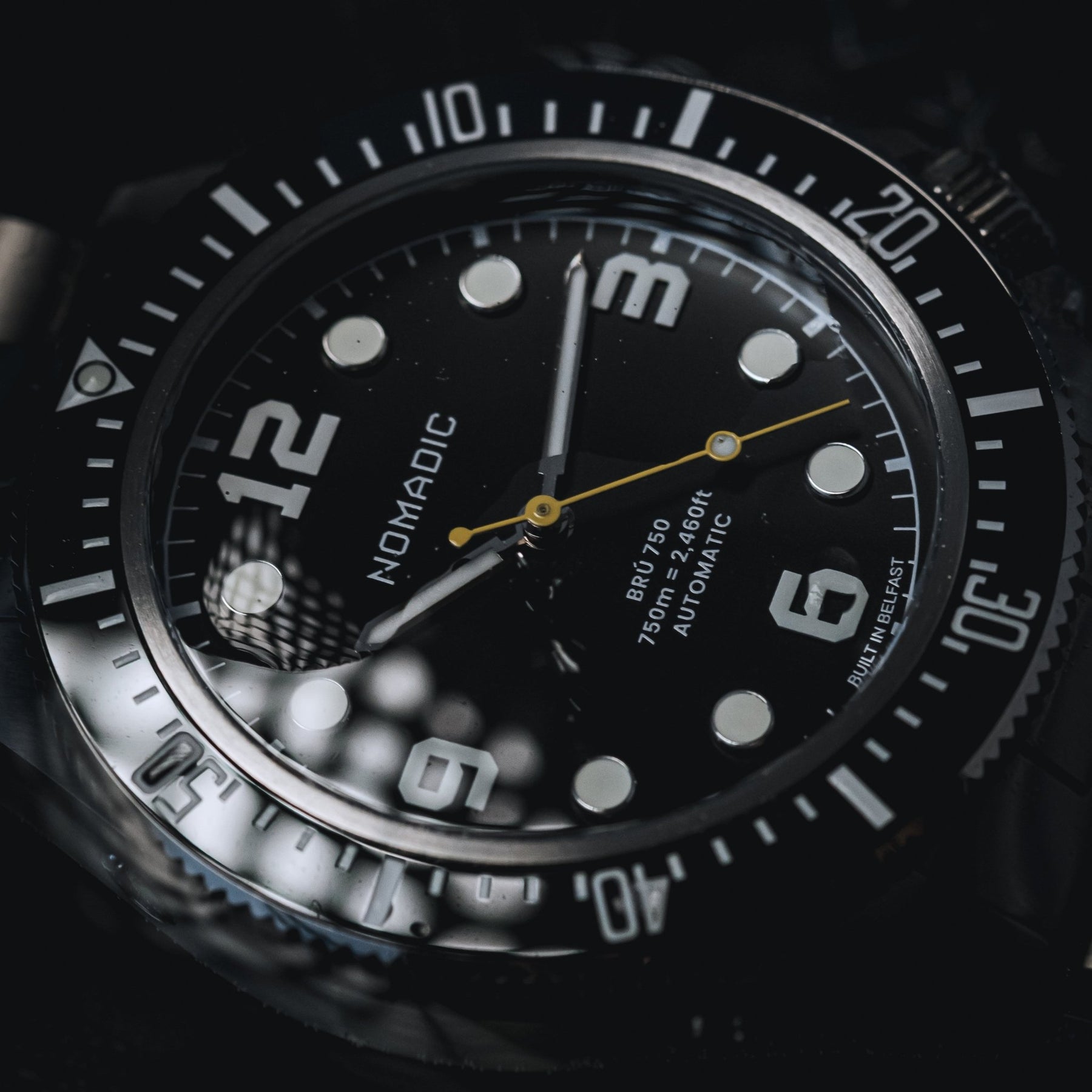 Brú 750 - 42mm Ti5 Deep Dive - Pitch Black