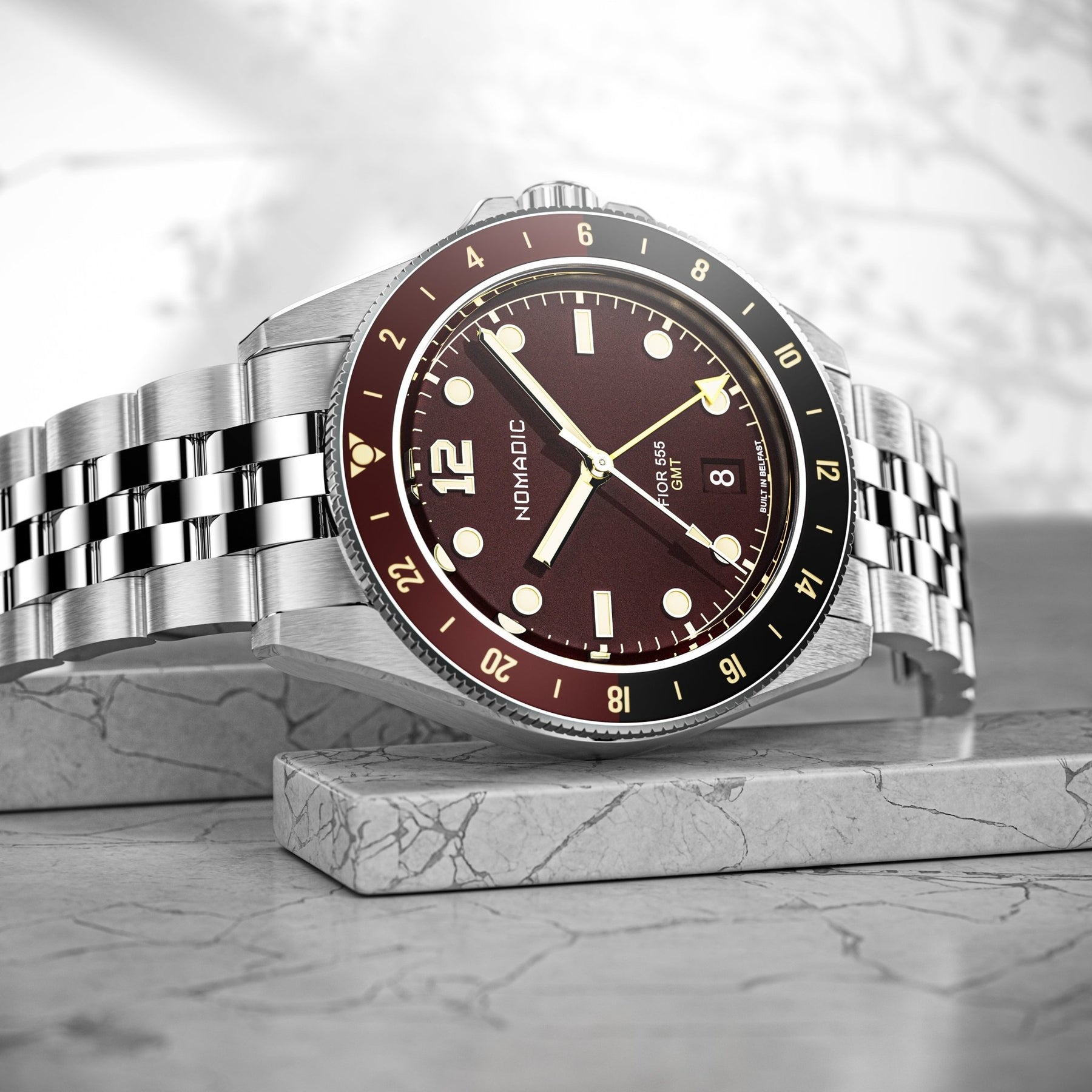 Fíor 555 - GMT Watch (41mm) - Crimson Dawn