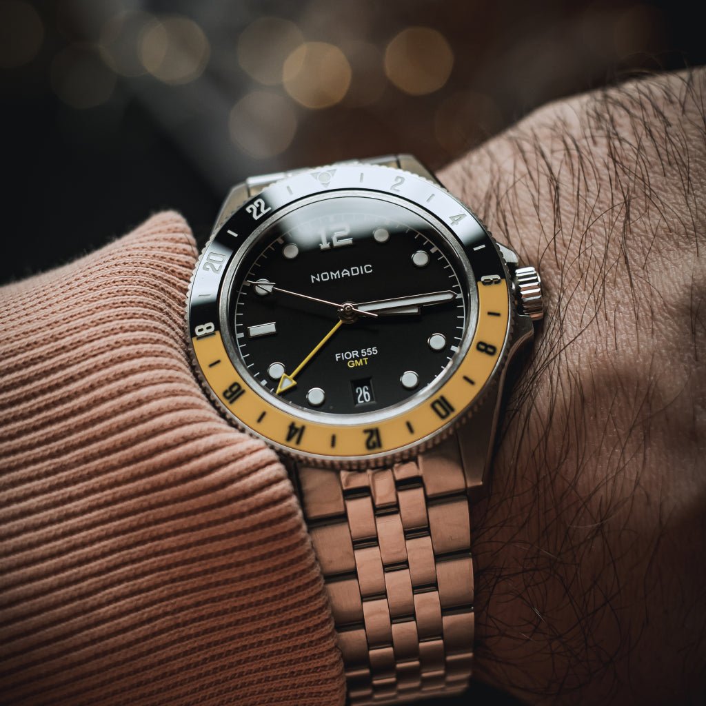 Fíor 555 - GMT Watch (41mm) - Shipyard Yellow