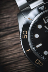 Maraí 401 Compact - Classic Black and Gold - 36mm Dive Watch (2026 Edition)