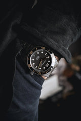 Maraí 401 Compact - Classic Black and Gold - 36mm Dive Watch (2026 Edition)